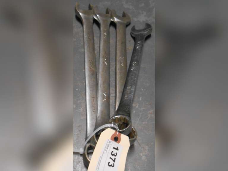 4 PC COMBO WRENCH SET 1 1/8", 1 1/16", 1", 15/16" image