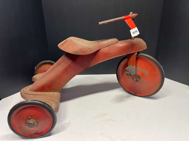 Vintage/antique metal tricycle, see pictures for details. image