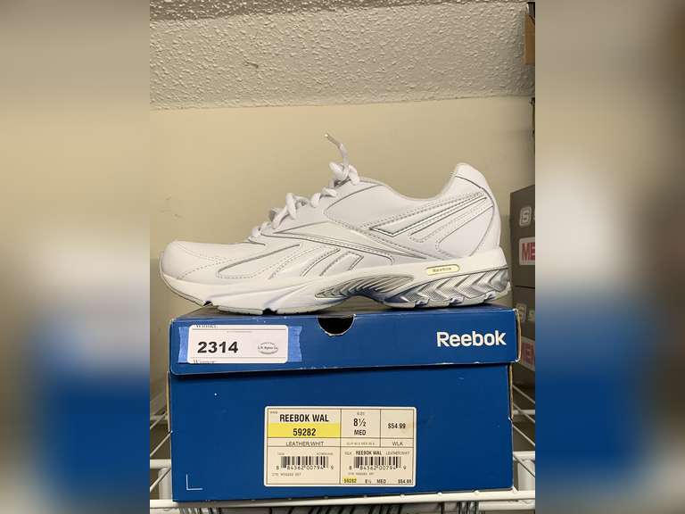 NEW REEBOK WAL WHITE TENNIS SHOES SIZE 8 1/2M - UP MASTER CLOSET 2 image