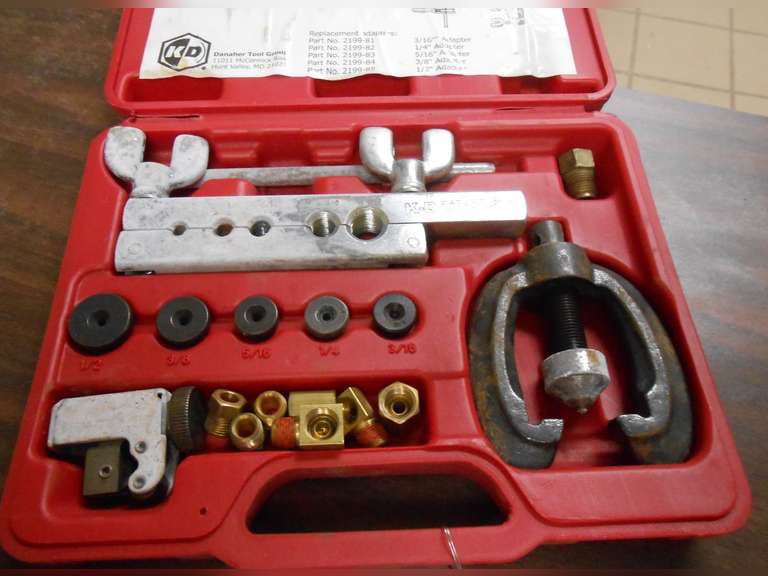KD FLARING TOOL IN CASE image