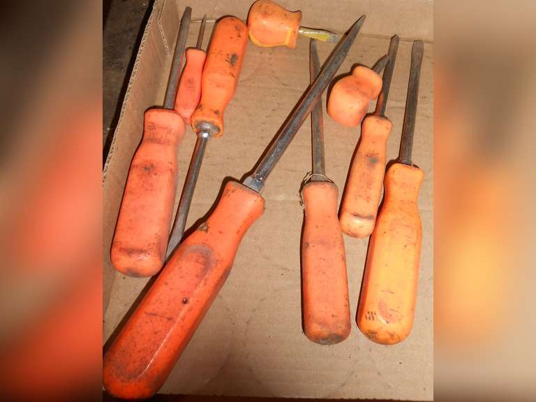 (9) ASSORTED SCREWDRIVERS image