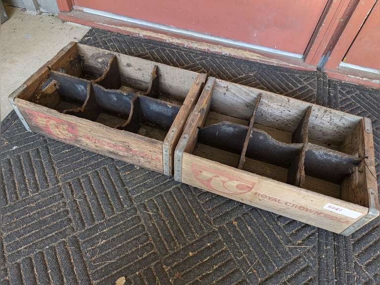 PAIR OF ANTIQUE WOODEN RC COLA CRATES image