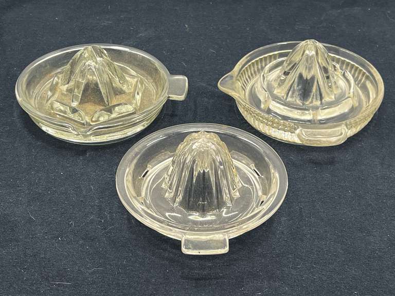 DEN… Vintage clear glass juicers, set of three, see pictures for details. image