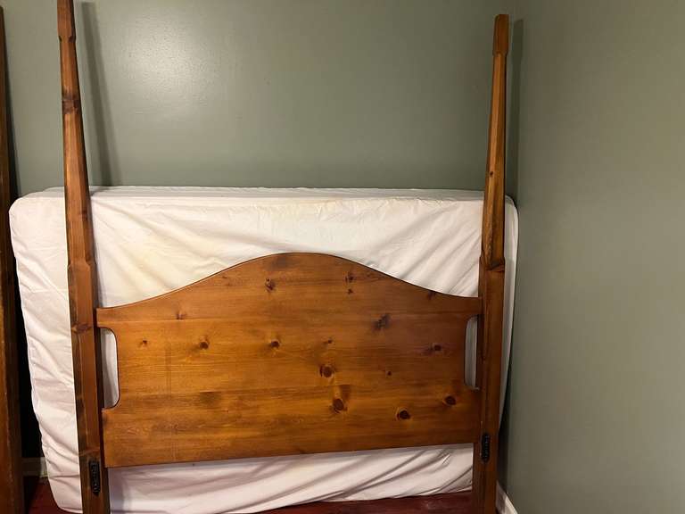 BR4…Vintage four poster bed, comes with headboard, footboard, wooden side rails, and two mattresses. See pictures for details. image