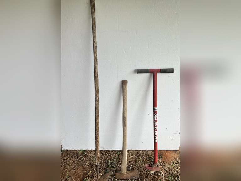 Axe ,Hoe and weed weasel pro image