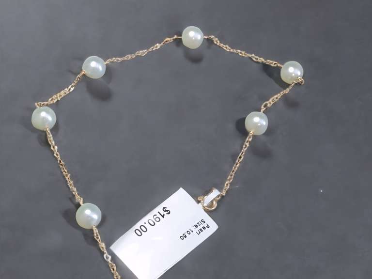 14k Gold and Pearl Bracelet image