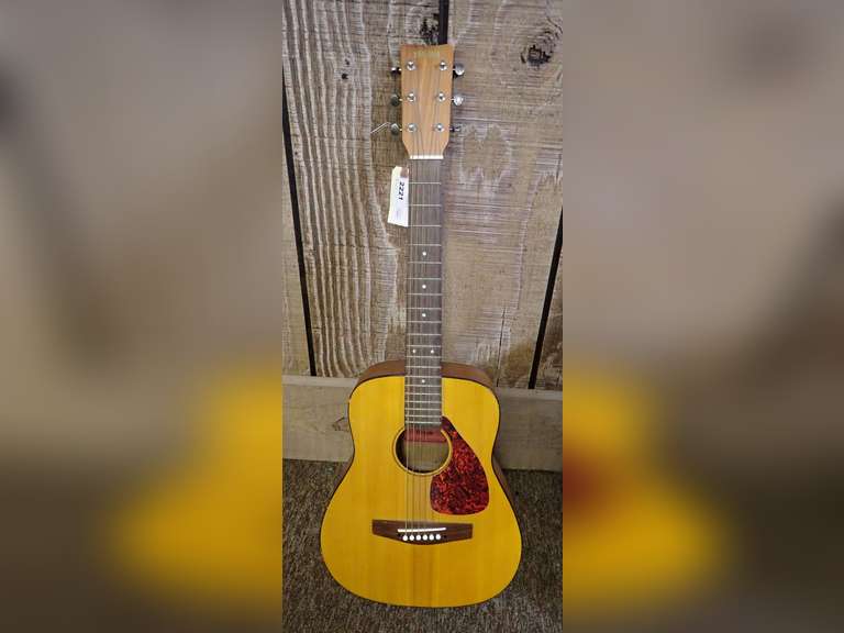 Yamaha FG Junior Acoustic Guitar image