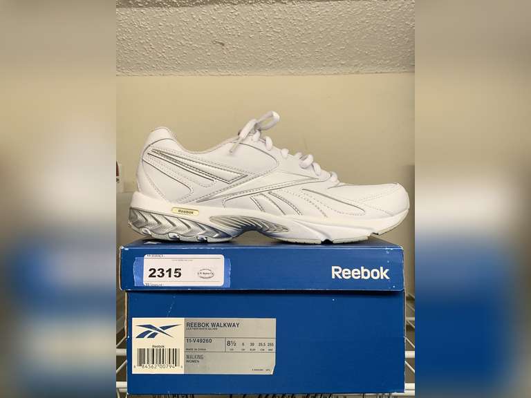 NEW REEBOK WALKWAY WHITE LEATHER TENNIS SHOES SIZE 8 1/2M - UP MASTER CLOSET 2 image