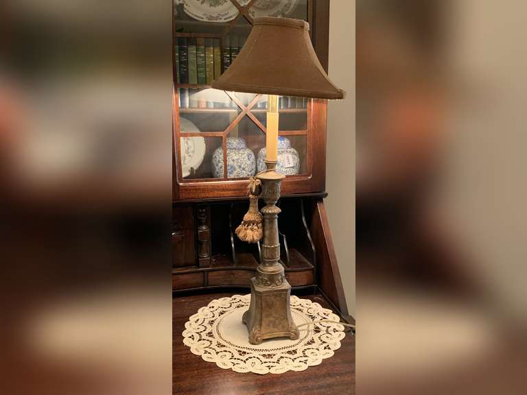 NICE BURNISHED GOLD METAL CANDLESTICK LAMP 27" TALL WITH DOILY - LIVING ROOM image