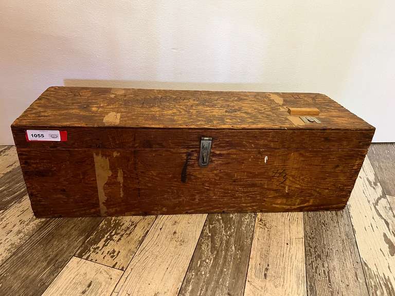 LR… Vintage custom storage box with content, see pictures for details. image