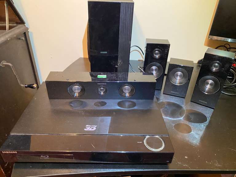 BR1… Blu-ray 3-D Disc player with speaker system, working condition unknown, see picture for details. image
