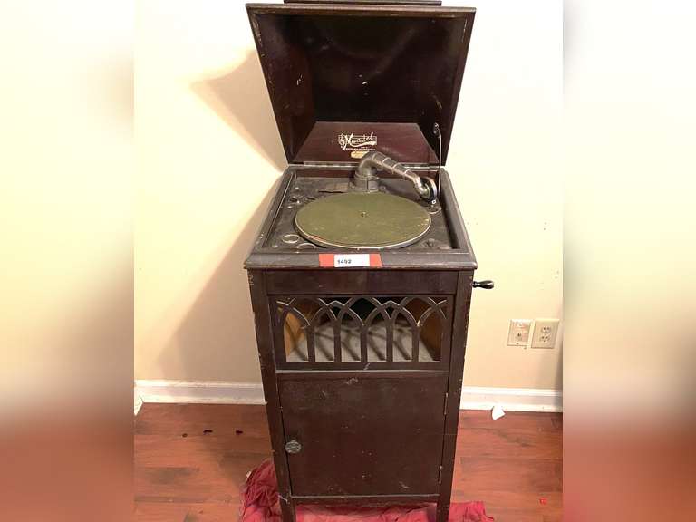 BR1… Antique Mandel phonograph with cabinet, see pictures for details. image