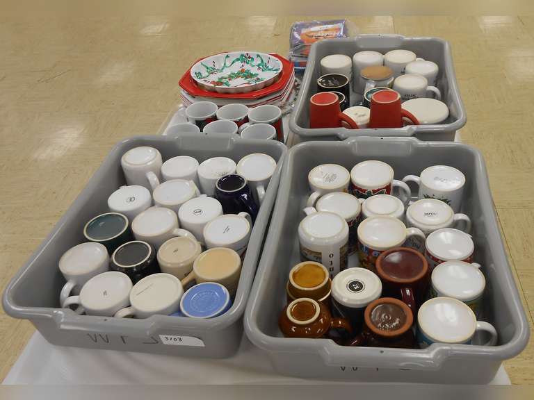(45) VARIOUS COFFEE CUPS, (6) CHRISTMAS COFFEE CUPS, NAPKINS, PLASTIC HOLIDAY SERVING PLATTERS image