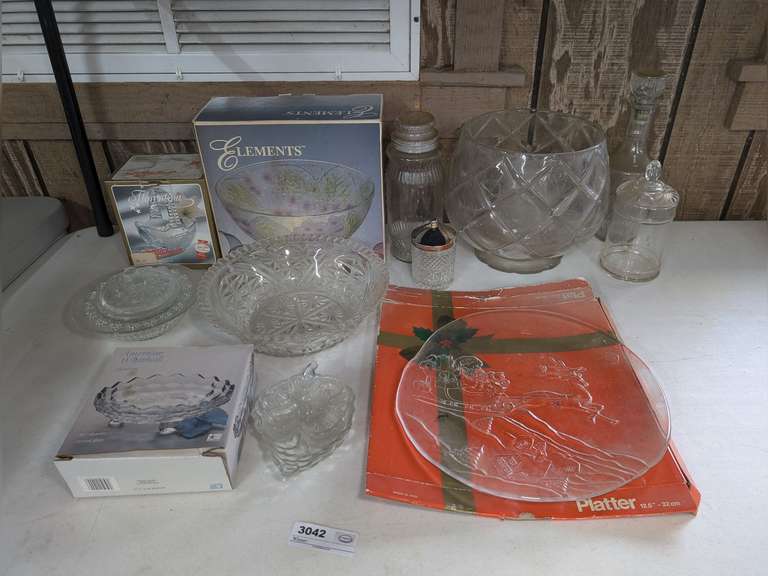 DECANTER AND FORMAL GLASS SERVING PIECES IN MIDDLE TABLE AREA MARKED 3042, SOME WITH ORIGINAL BOXES image