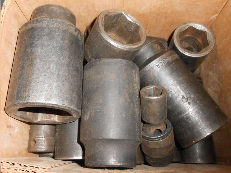 MISC 1/2" DRIVE SOCKETS (24) PCS image