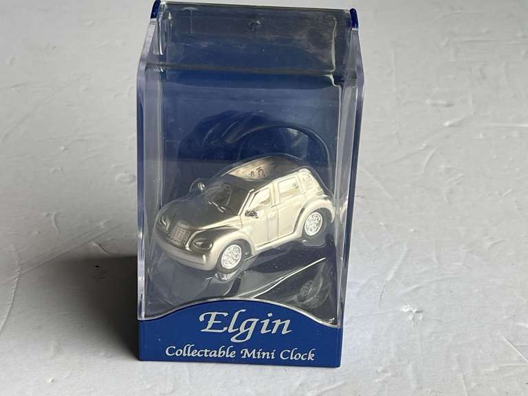 Elgin collectible mini clock, comes in original packaging, see pictures or details. image