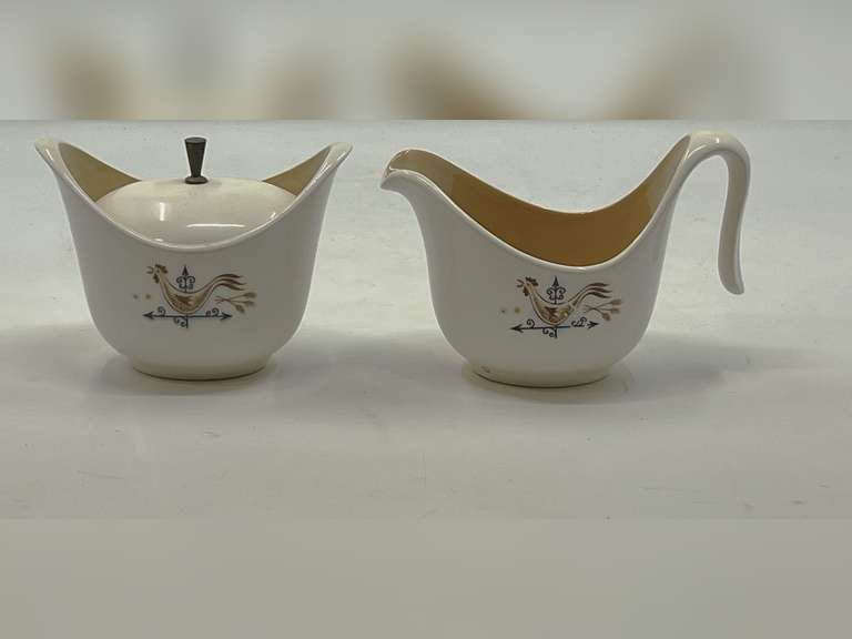 LR… Vintage weathervane creamer and sugar, believed to be vintage Taylor, Smith, & Taylor. See pictures for details. image