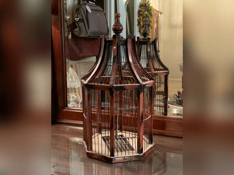 WOOD/METAL BIRD CAGE 21" TALL X 10" WIDE X 10" DEEP - UP MASTER BED image