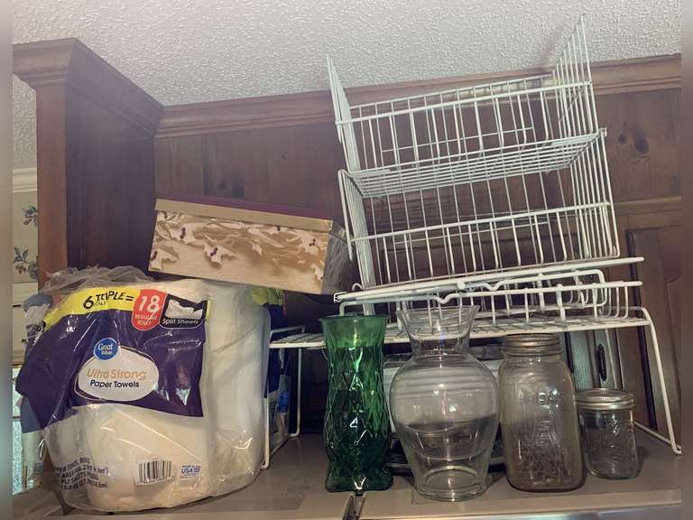 LOT TO INCLUDE WIRE ORGANIZER BASKETS, PAPER TOWELS & MORE - KITCHEN image