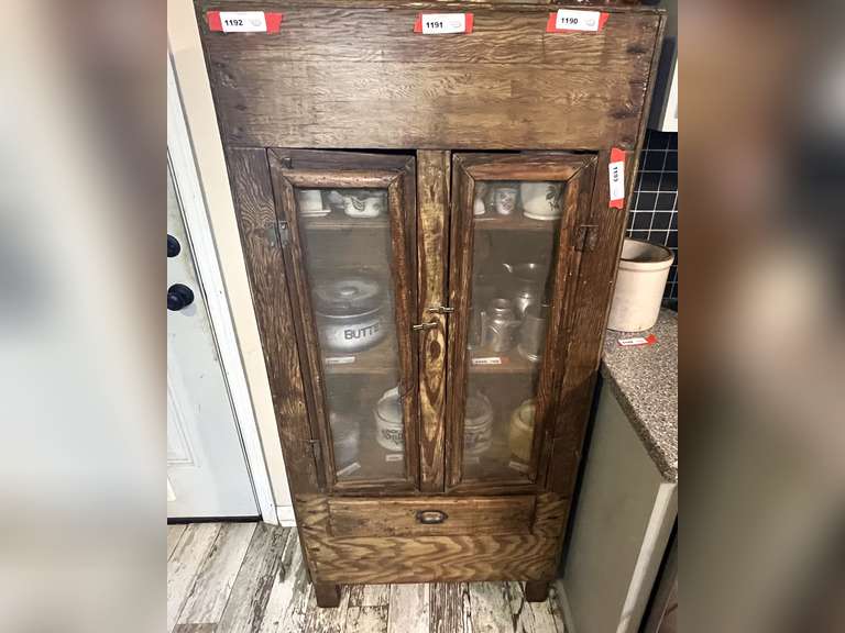 KIT… Vintage/antique wooden pie safe, items shown in pictures are sold in separate lots, see pictures for details. image