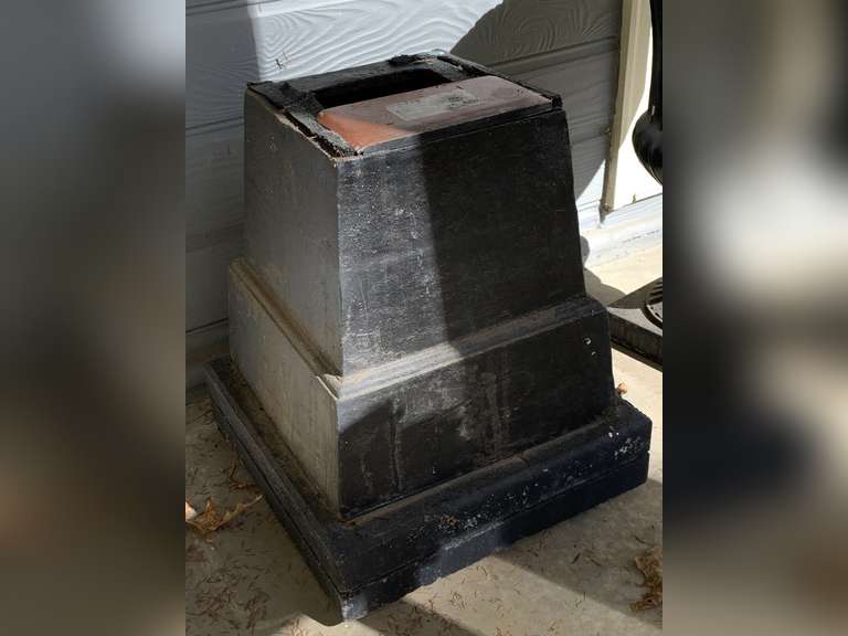 BLACK CAST METAL HEAVY PLANTER 15 1/2" SQUARE X 19" TALL - FRONT PORCH image