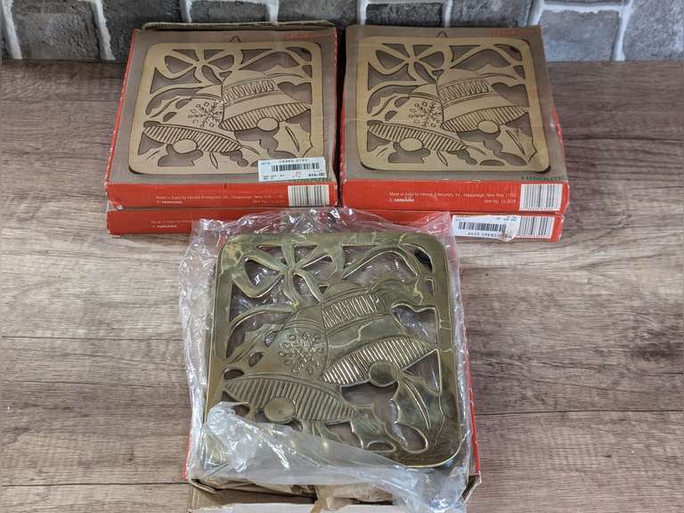 FIVE HOLIDAYS BY HIMARK BRASS CHRISTMAS BILL TRIVETS IN ORIGINAL BOXES image
