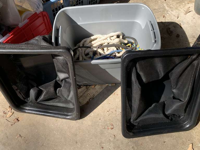 2 NEW COLLAPSIBLE BAGS, ROPE, BUNGEE CORDS & MORE (INCLUDES CRATE) - GARAGE image