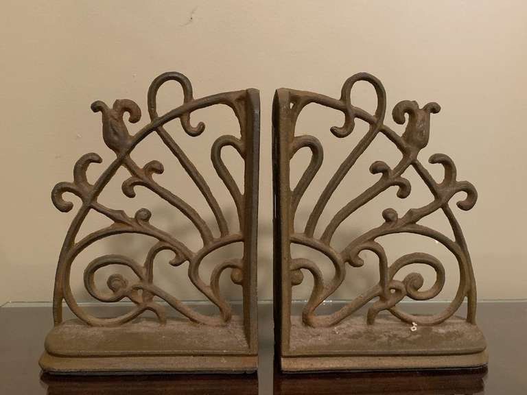 PAIR OF VINTAGE VICTORIAN STYLE IRON SCROLL BOOKENDS 9" TALL X 5" WIDE - UP BED 2 image