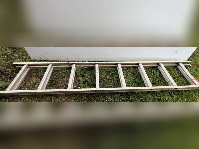 16 foot aluminum extension ladder image