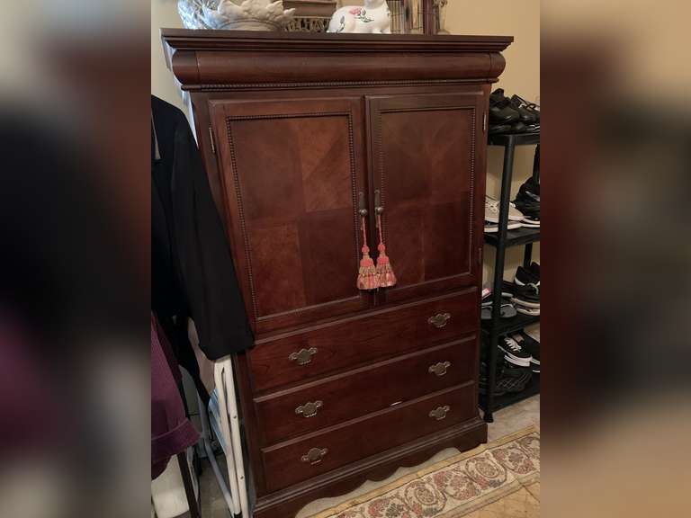 UNIVERSAL SOLID WOOD DARK WOOD ENTERTAINMENT CHEST WITH 3 LARGE DRAWERS (COULD BE NICE CHEST OF DRAWERS OR LINEN CLOSET) **DOES NOT INCLUDE CONTENTS ON OR INSIDE 42" WIDE X 19" DEEP X 64 1/2" TALL ***SPECIAL PICKUP INSTRUCTIONS - UP MASTER BED image