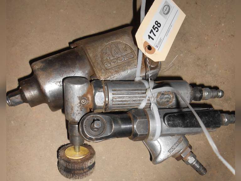 (1) MAC  3/8" DRIVE, (1) CP 1/4" DRIVE AIR WRENCH, (1) NAPA ANGLE GRINDER image