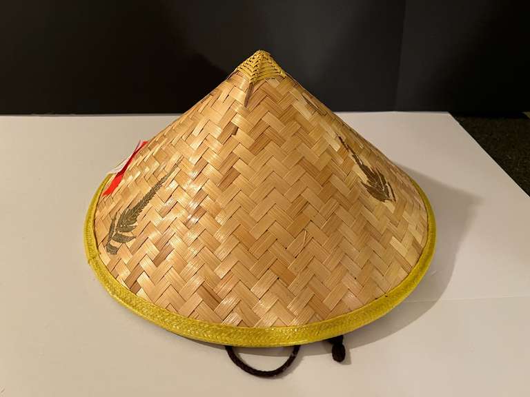 BR4… Asian woven conical hat, see pictures for details. image