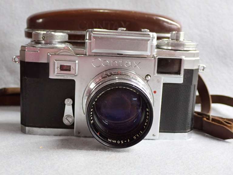 Zeiss Ikon Contax Camera with Sonnar 1:1.5 f=50mm Lens & Case - Made in Germany image