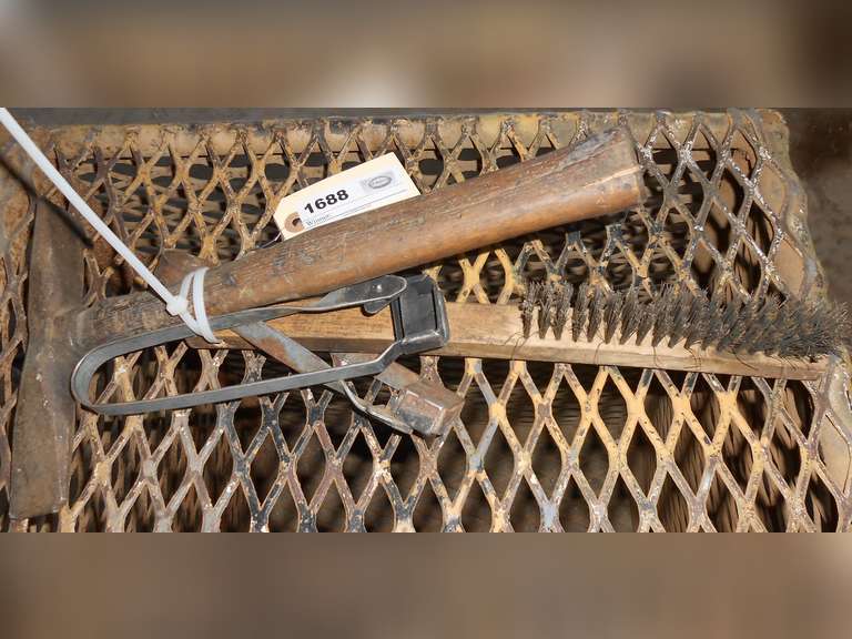 (2) FLINT TORCH STRIKERS, (1) CHIPPING HAMMER & (1) WIRE BRUSH image
