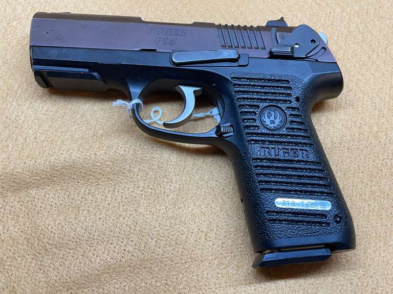 RUGER  9 MM  P95  318-16818  PISTOL image
