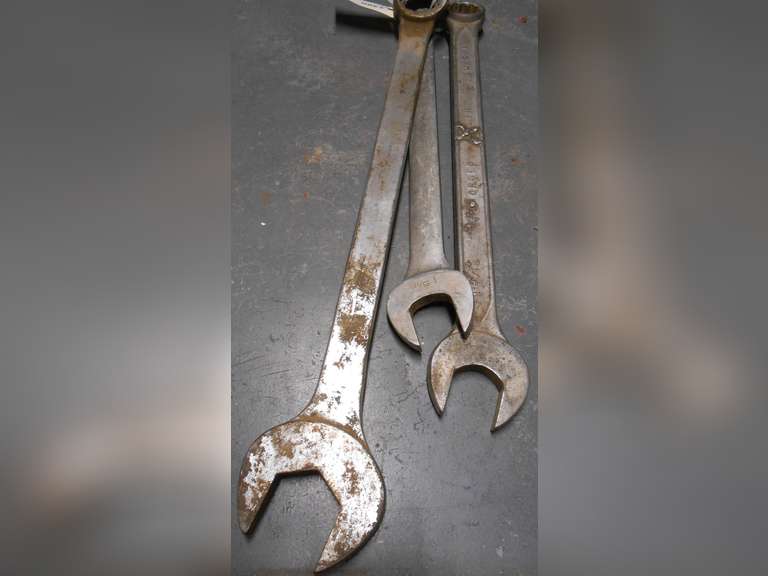 COMBO WRENCH SET 1 5/16", 1 7/16" & 1 3/4" image