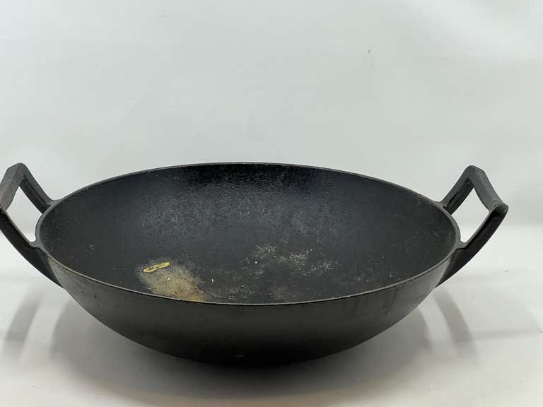 KIT… Cast-iron wok, no lid, see pictures for details. image