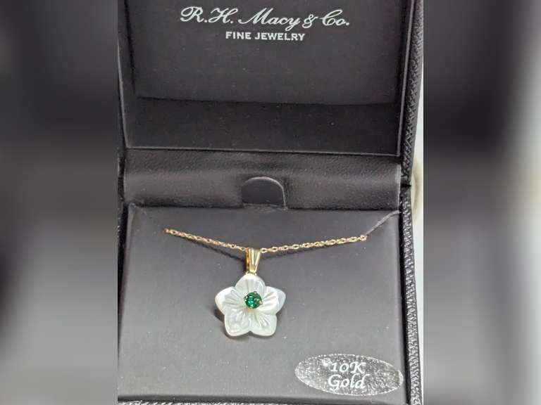 10K Yellow Gold Mother of Pearl Flower Necklace with Gemstone Accent image