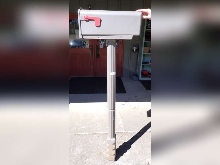 Mailbox with Decorative Post image