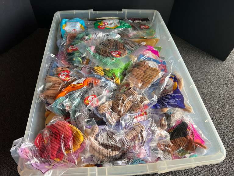 Storage tub of assorted beanie babies, some of these pieces were distributed by McDonald’s, see pictures for details. image