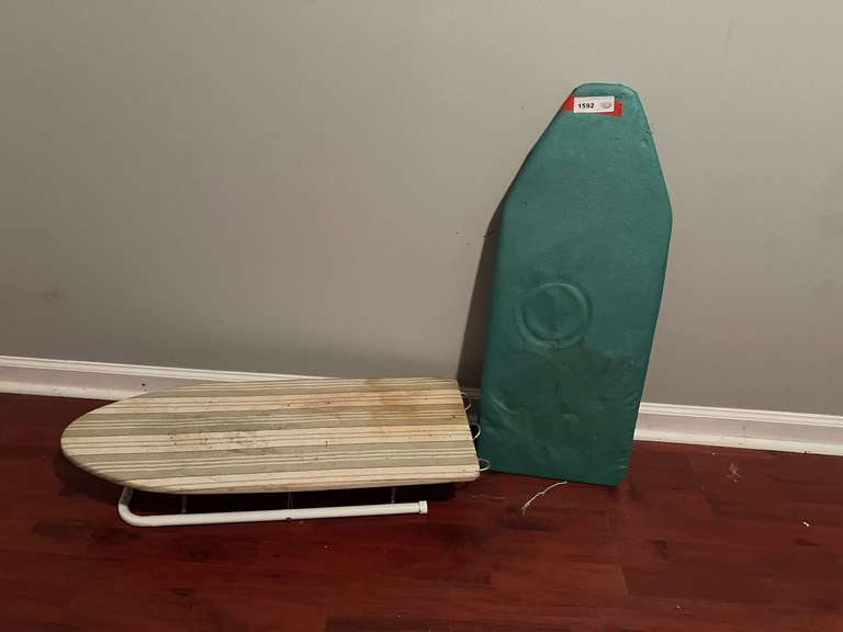 BR3… Tabletop ironing boards, two pieces, see pictures for details. image