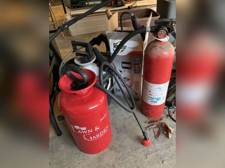 CHAPIN METAL SPRAYER, 2 ROUND-UP SPRAYERS & LARGE FIRE EXTINGUISHER - GARAGE image