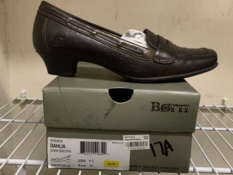 NEW BORN DAHLIA DARK BROWN LEATHER LOAFERS SIZE 8 1/2M - UP MASTER CLOSET 1 image