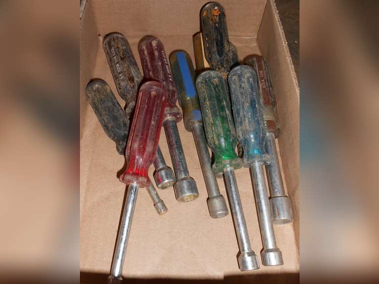 (11) ASSORTED & VARIOUS SIZES NUT DRIVERS image