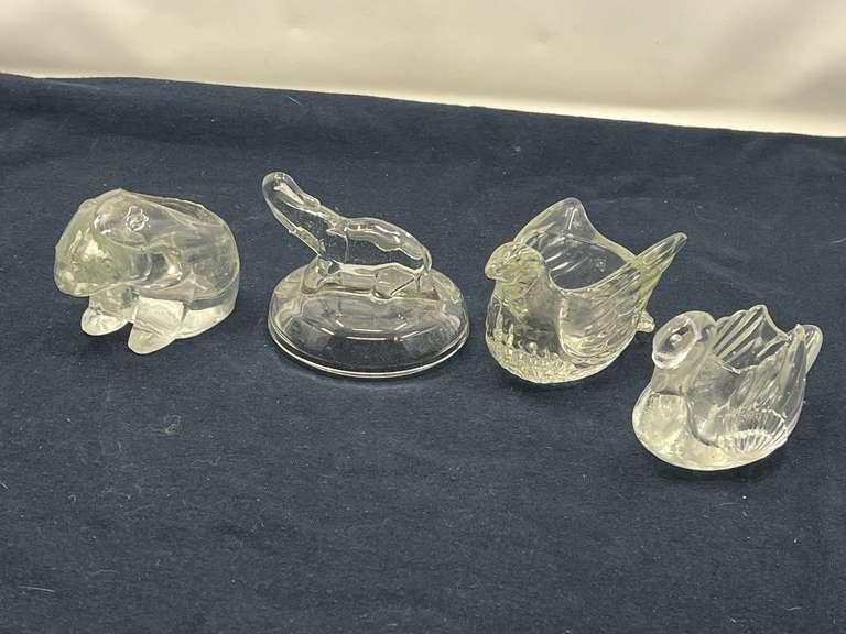 DEN… Vintage clear glass tea light candle holders, one is Avon, three pieces total, see pictures for details. image