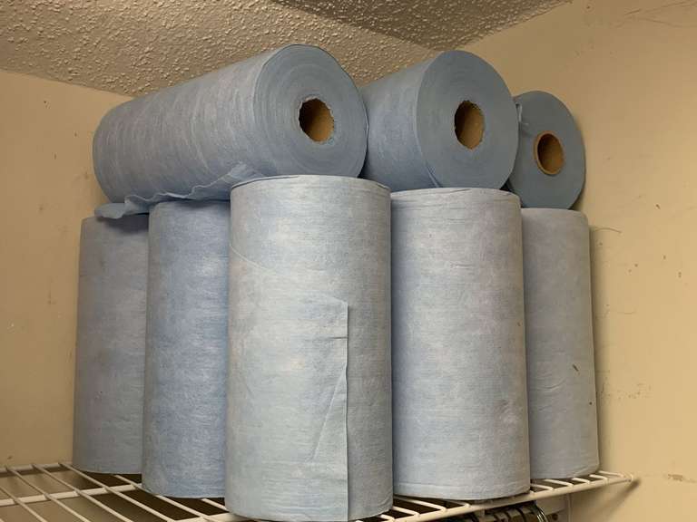 12 ROLLS BLUE SHOP PAPER TOWELS - UP MASTER CLOSET 2 image