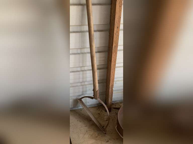 VINTAGE SLING BLADE - SHED image