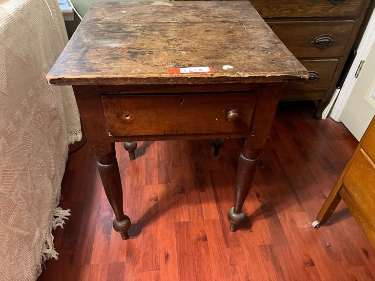 BR4… Vintage/antique one drawer side table with turned legs, one drawer knob is missing, see pictures for details. image