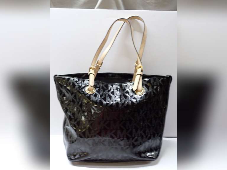 High End Ladies Purse - Please come to inspection to verify authenticity for yourself. image