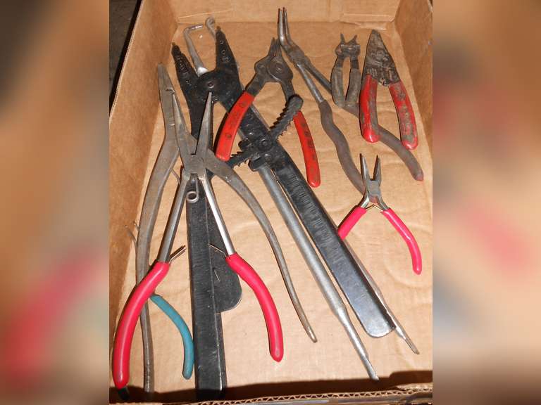 ASSORTED PLIERS (10) PCS image
